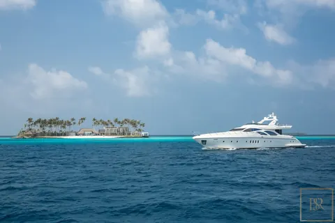 Luxury Private island Cheval Blanc breathtaking haven, 5 bedrooms in Randheli Private villa rental For Super Rich