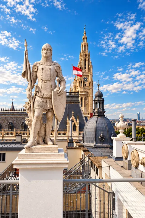 Luxury Penthouse Panoramic View overlooking Rathauspark, 6 bedrooms in Vienna deal for sale For Super Rich