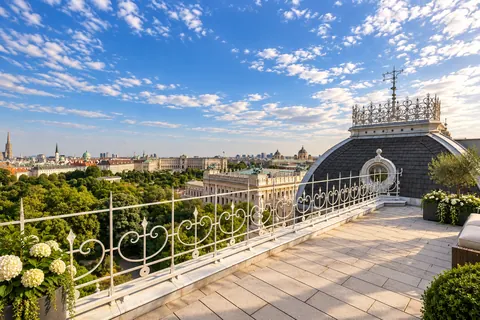 Luxury Penthouse Panoramic View overlooking Rathauspark, 6 bedrooms in Vienna luxury for sale For Super Rich