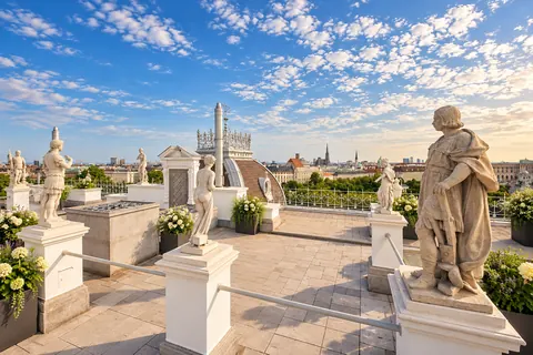 Luxury Penthouse Panoramic View overlooking Rathauspark, 6 bedrooms in Vienna ultra luxury for sale For Super Rich