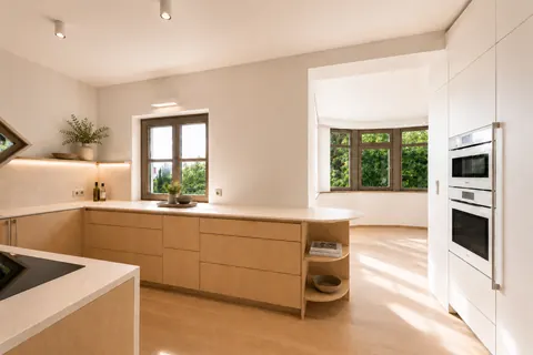 Luxury Villa Panoramic View, 5 bedrooms in Vienna available for sale For Super Rich Luxury Villa Panoramic View, 5 bedrooms in Vienna available for sale For Super Rich