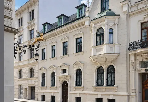 Historic Villa built 1892, Panoramic view, 7 bedrooms in Vienna