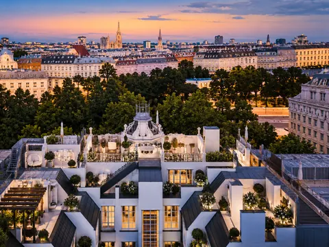 Luxury Penthouse Panoramic View overlooking Rathauspark, 6 bedrooms in Vienna price for sale For Super Rich