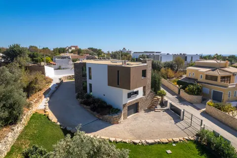 Architectural Villa Sea View Heated pool, 4 bedrooms in Vale Formoso value for sale For Super Rich