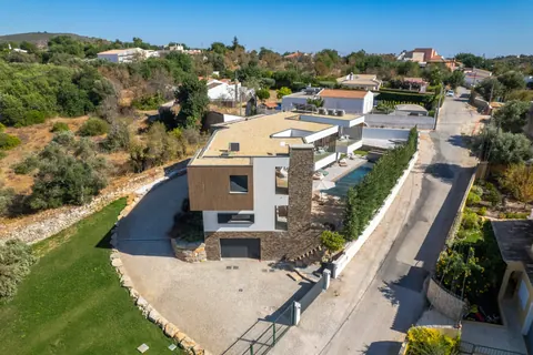 Architectural Villa Sea View Heated pool, 4 bedrooms in Vale Formoso best for sale For Super Rich