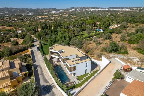 Architectural Villa Sea View Heated pool, 4 bedrooms in Vale Formoso price for sale For Super Rich