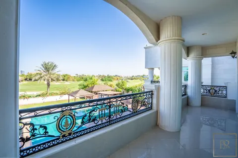 Luxury Villa Golf View Gorgeous Pool Adjoins a Jacuzzi, 6 bedrooms in Emirates Hills - Dubai top for sale For Super Rich