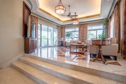 Luxury Villa Golf View Gorgeous Pool Adjoins a Jacuzzi, 6 bedrooms in Emirates Hills - Dubai price for sale For Super Rich