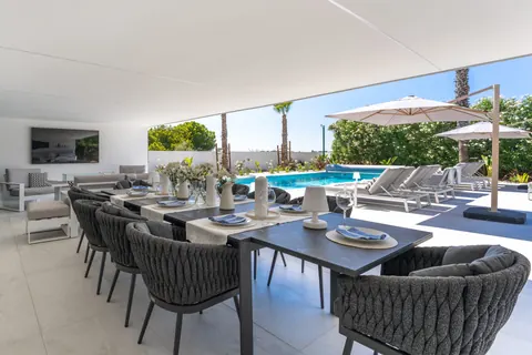 Luxury Villa Heated swimming pool, 5 bedrooms in Fonte Coberta - Lameiro Classified ads for sale For Super Rich