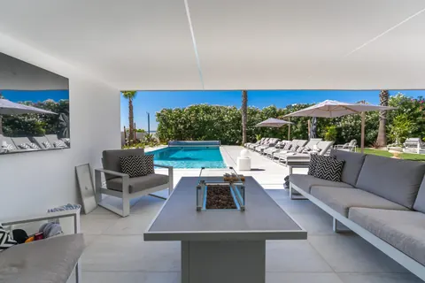 Luxury Villa Heated swimming pool, 5 bedrooms in Fonte Coberta - Lameiro top for sale For Super Rich