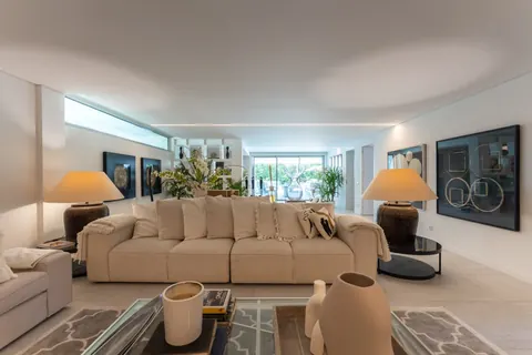 Luxury Villa Heated swimming pool, 5 bedrooms in Fonte Coberta - Lameiro ads for sale For Super Rich