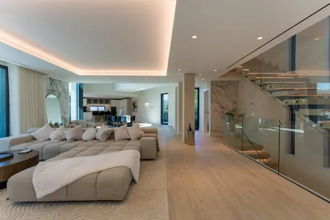 Architectural Villa Sea View Heated pool, 4 bedrooms in Vale Formoso deal for sale For Super Rich