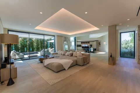 Architectural Villa Sea View Heated pool, 4 bedrooms in Vale Formoso top for sale For Super Rich