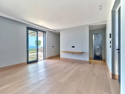 Modern Villa Beach Front uninterrupted views of the azure Aegean Sea, 6 bedrooms in Paros search for sale For Super Rich