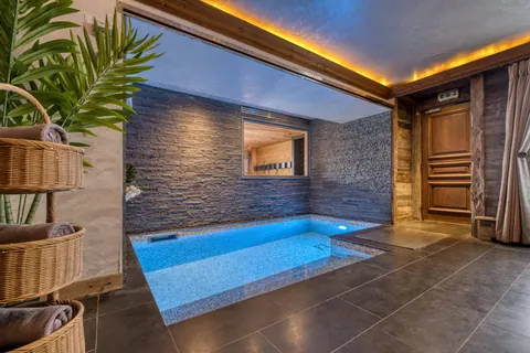 Luxury Chalet St Christophe Panoramic mountain view, 5 bedrooms in Courchevel available for sale For Super Rich