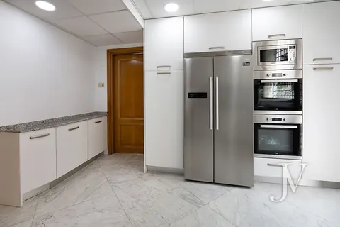 Luxury Villa Panoramic View Swimming pool, 7 bedrooms in Chamartín Madrid value for sale For Super Rich
