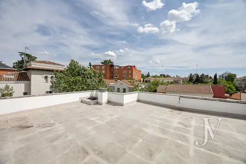 Luxury Villa Panoramic View Swimming pool, 7 bedrooms in Chamartín Madrid expensive for sale For Super Rich