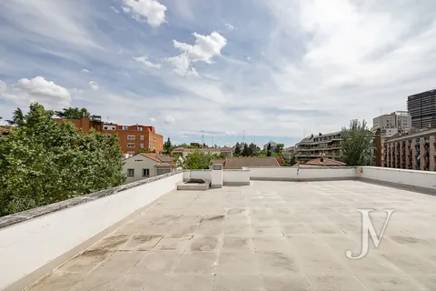 Luxury Villa Panoramic View Swimming pool, 7 bedrooms in Chamartín Madrid exclusive for sale For Super Rich