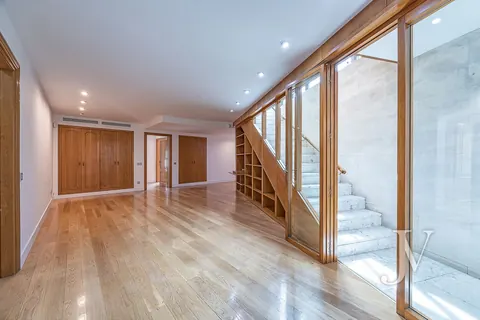 Luxury Villa Panoramic View Swimming pool, 7 bedrooms in Chamartín Madrid image for sale For Super Rich