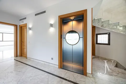Luxury Villa Panoramic View Swimming pool, 7 bedrooms in Chamartín Madrid properties for sale For Super Rich