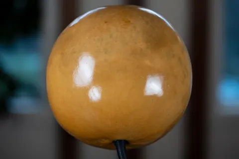 Erleuchten III - "SJW" - Wood and Metal Sculpture price country for sale For Super Rich