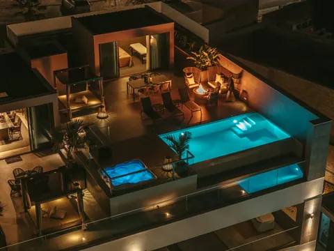 Luxury Penthouse Sea View swimming pool and jacuzzi, 3 bedrooms in Algarve Used for sale For Super Rich