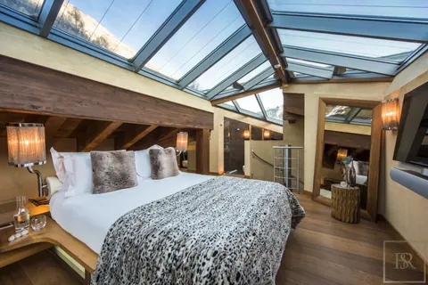 Luxury Chalet Zermatt Peak 5* superior Wellness with interior pool, 5 bedrooms in Zermatt property rental For Super Rich