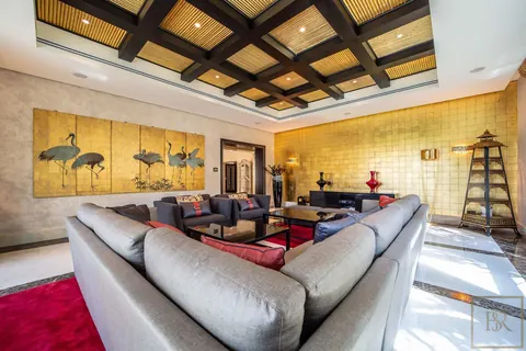 Luxury Villa Palatial golf course view in Sector L private cinema, gym, spa, 8 bedrooms in Emirates Hills - Dubai available for sale For Super Rich
