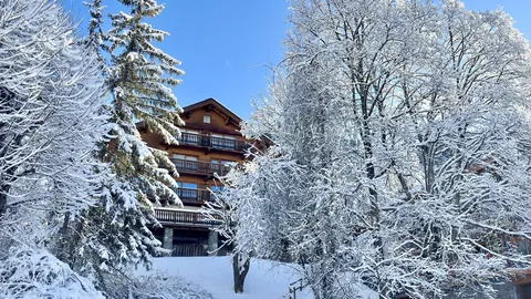 Luxury Apartment Golden Triangle, panoramic mountain view, 7 bedrooms in Méribel buy for sale For Super Rich