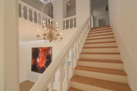 Luxury Villa Mountain View, 4 bedrooms in Hinterbrühl property for sale For Super Rich