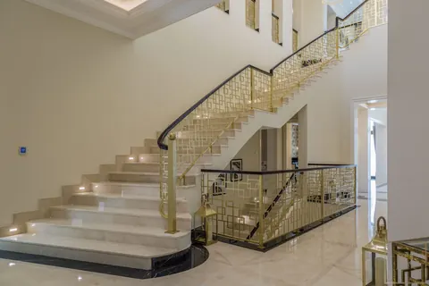 Luxury Villa Beach Front stunning views across the golf course and the Burj Khalifa, 7 bedrooms in Hills Grove - Dubai search for sale For Super Rich