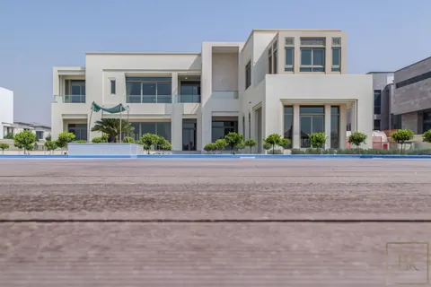 Luxury Villa Beach Front stunning views across the golf course and the Burj Khalifa, 7 bedrooms in Hills Grove - Dubai