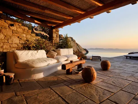 Mykonian style Villa Panoramic View, 800 meters from the Port, 10 bedrooms in Mykonos photo for sale For Super Rich