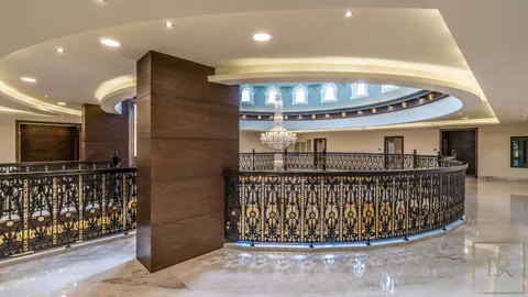 Contemporary Villa Marvelous views of Montgomerie golf course Sector L, 12 bedrooms in Emirates Hills - Dubai real estate for sale For Super Rich