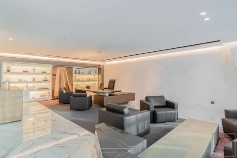 Luxury Penthouse Marina 23 Tower 360-degree views, 5 bedrooms in Dubai Classified ads for sale For Super Rich