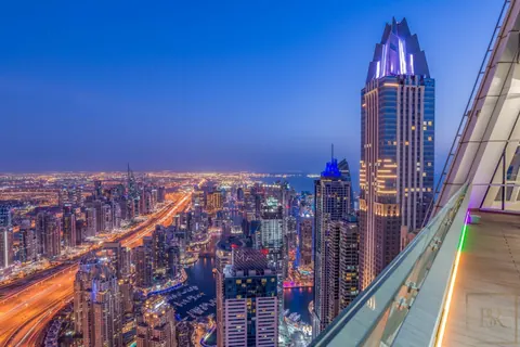 Luxury Penthouse Marina 23 Tower 360-degree views, 5 bedrooms in Dubai photos for sale For Super Rich