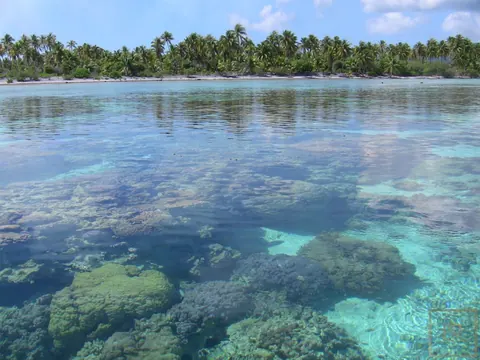 Luxury Private island TAHA'A Motu Moie private French Polynesia island, 5 bedrooms in Tahiti value for sale For Super Rich