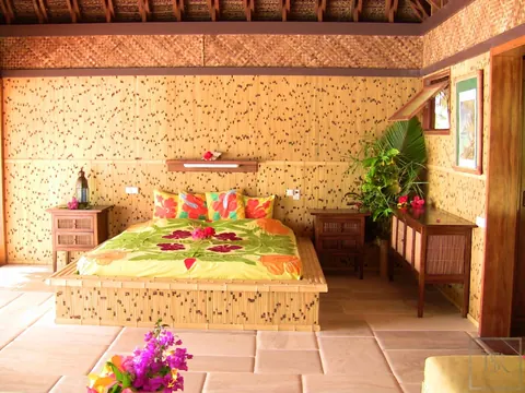 Luxury Private island TAHA'A Motu Moie private French Polynesia island, 5 bedrooms in Tahiti property for sale For Super Rich