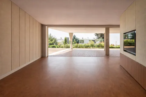 contemporary Villa Panoramic View, 5 bedrooms in Vienna buy for sale For Super Rich