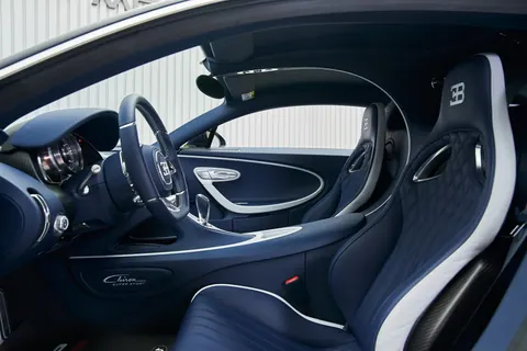 2023 Bugatti Chiron luxury for sale For Super Rich