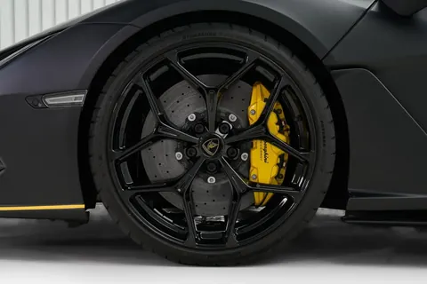 2026 Lamborghini REVUELTO luxury for sale For Super Rich