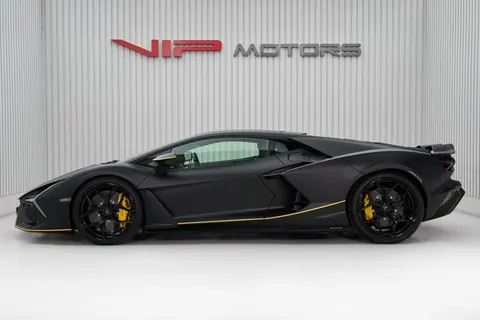 2026 Lamborghini REVUELTO Black & Yellow for sale For Super Rich