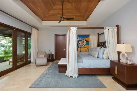 Luxury Villa oceanfront breathtaking panoramic views, 4 bedrooms in Peninsula Papagayo real estate for sale For Super Rich