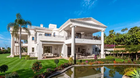 High-end Villa Sea View 4-level mansion, 10 bedrooms in Sierra Blanca - Golden Mile - Marbella