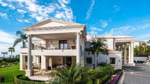 High-end Villa Sea View 4-level mansion, 10 bedrooms in Sierra Blanca - Golden Mile - Marbella Used for sale For Super Rich