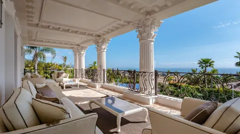 High-end Villa Sea View 4-level mansion, 10 bedrooms in Sierra Blanca - Golden Mile - Marbella 6240124 for sale For Super Rich