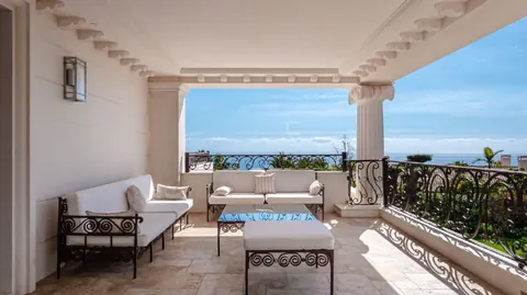 High-end Villa Sea View 4-level mansion, 10 bedrooms in Sierra Blanca - Golden Mile - Marbella available for sale For Super Rich