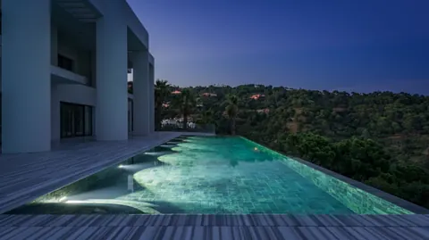 Architectural Villa spacious infinity pool Unique view, 11 bedrooms in La Zagaleta - Benahavis - Marbella property for sale For Super Rich