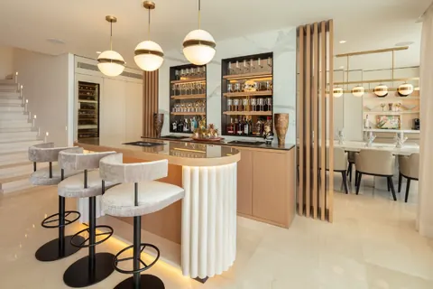 Modern Penthouse one-of-a-kind property on the Costa del So frontline, 6 bedrooms in The Golden Mile - Marbella 2236834 for sale For Super Rich