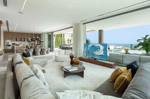 Modern Villa Indoor & outdoor pool sauna & Jacuzzi, 6 bedrooms in Benahavis La Quinta - Marbella real estate for sale For Super Rich